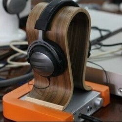 專業(yè)供應(yīng)U型彎曲木耳機(jī)架，沃爾美衛(wèi)浴廠誠邀您來電預(yù)約